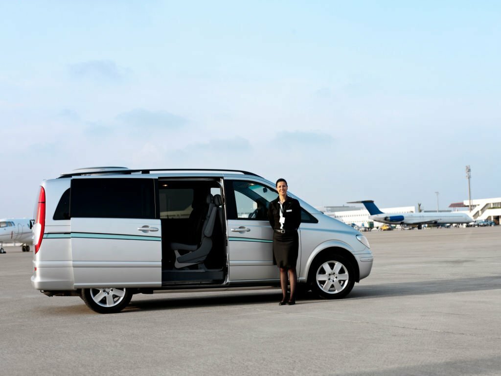 VIP shuttle service on airport