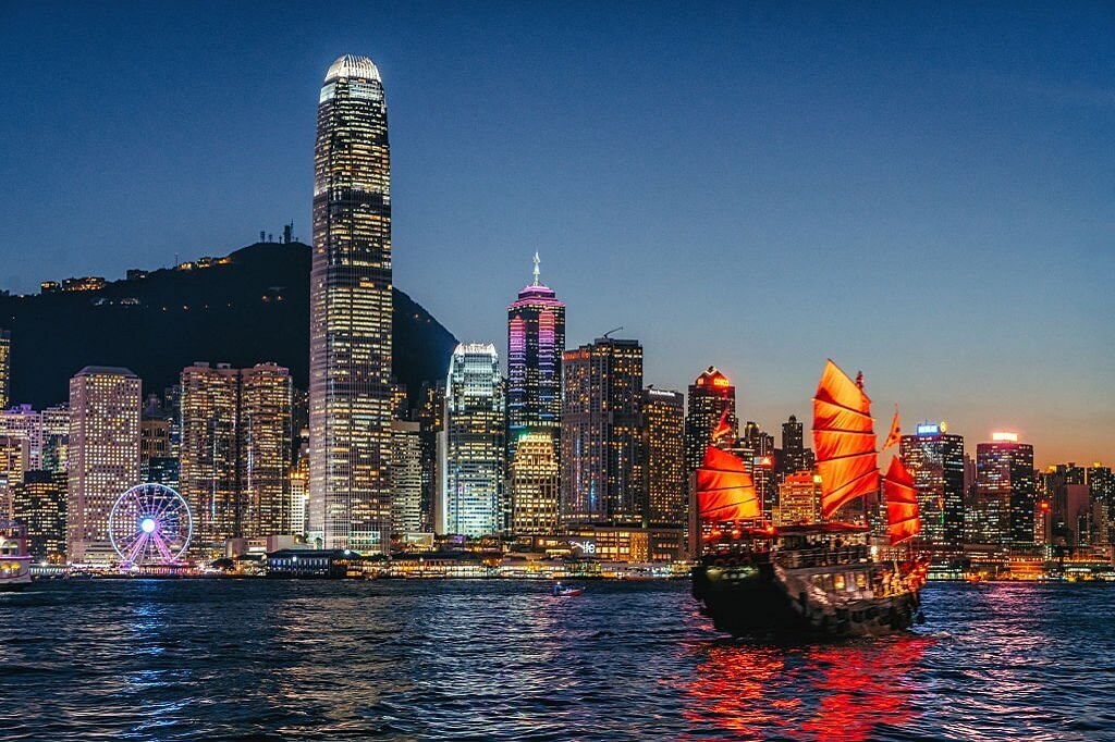 Experience the magic of Hong Kong vacations